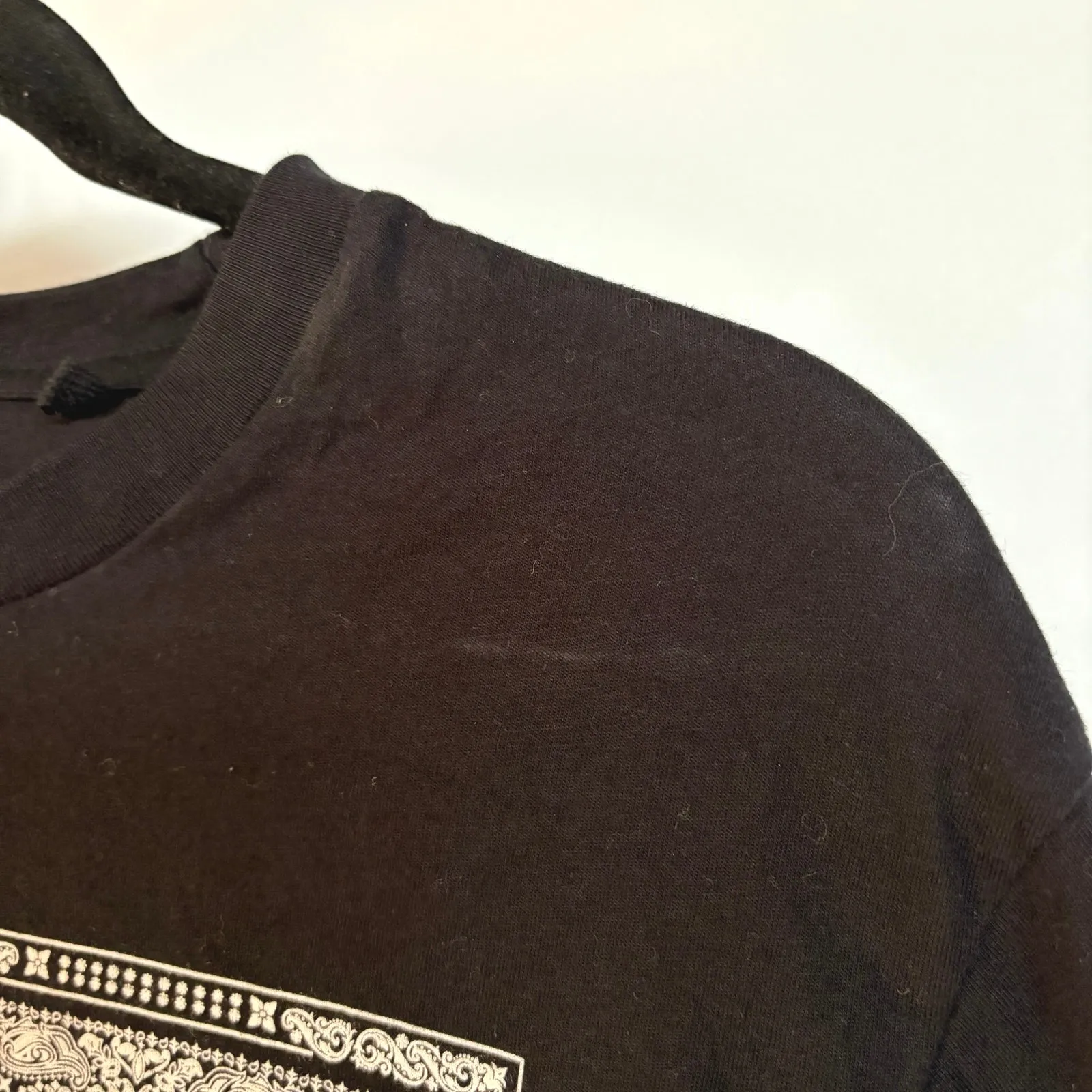 Guess Black Rhinestone T-Shirt Bedazzled Tiger McBling Graphic Baby Tee Medium - Image 7