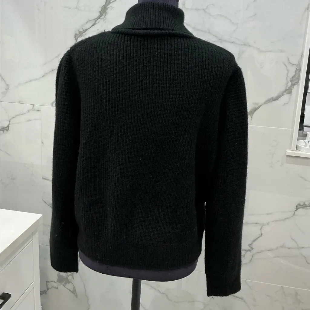 Nice J Crew sweater 🖤🖤 - Image 2