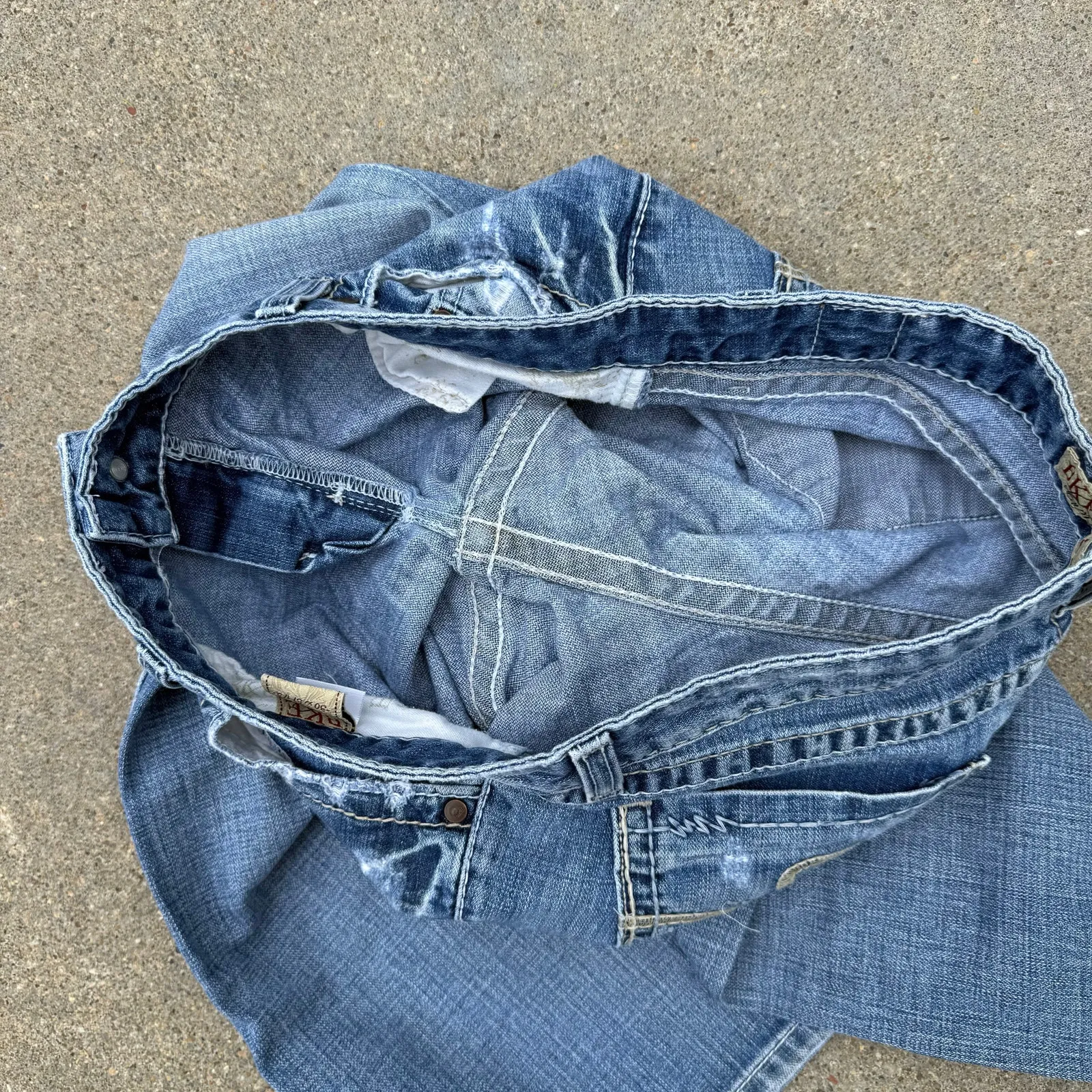 Y2K Buckle BKE Stella 30x31 1/2 Low Rise Flare Faded Worn In Jeans - Image 8