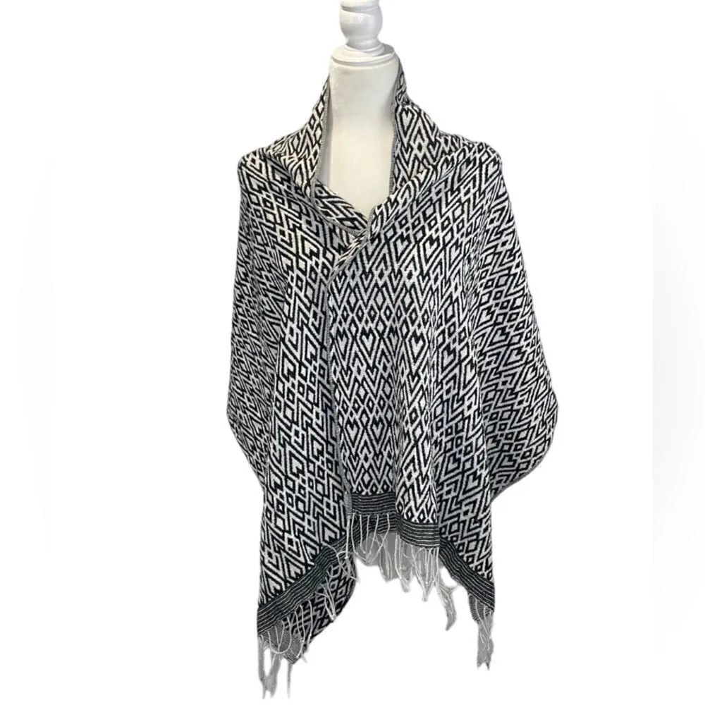 H&M Divided Scarf and Shawl Aztec Design - Image 3