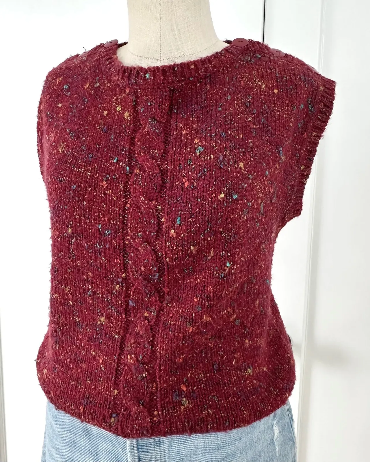 Karen Scott Collections Sweater Vest Medium Red Cable Knit Sleeveless Top - Image 1