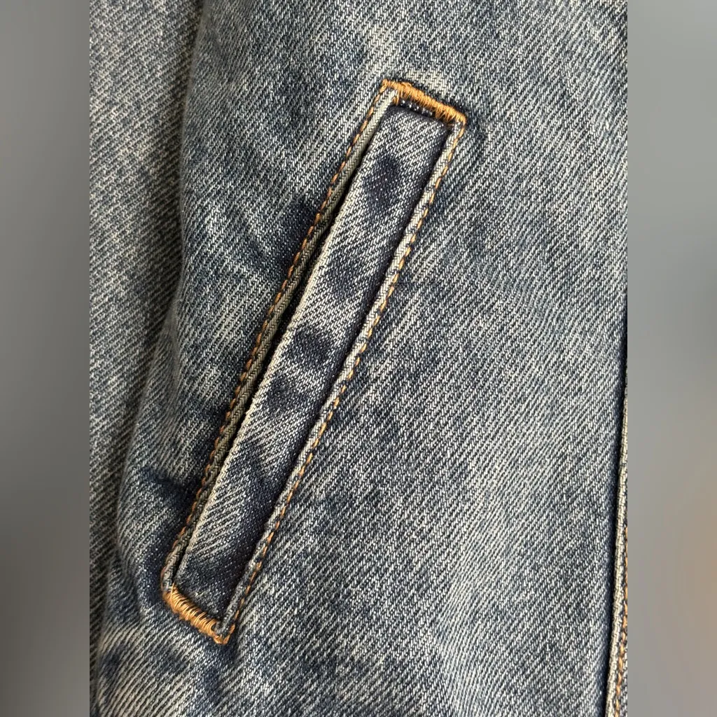 Old Navy Blue women’s Jean Jacket Size M - Image 5