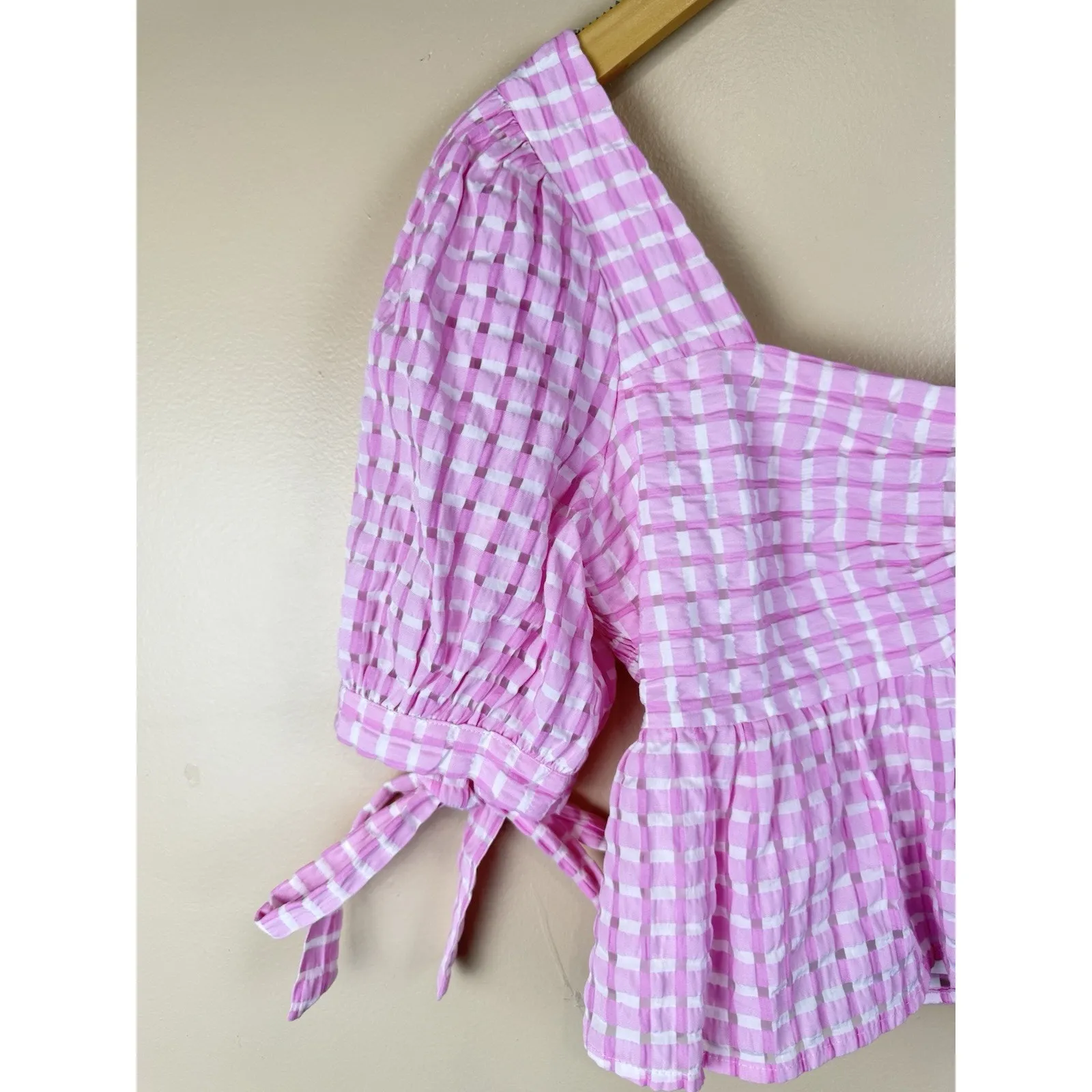 Altar’d State Pink & White Vichy Crop Top with Sweetheart Neck & Puff Sleeves M - Image 3