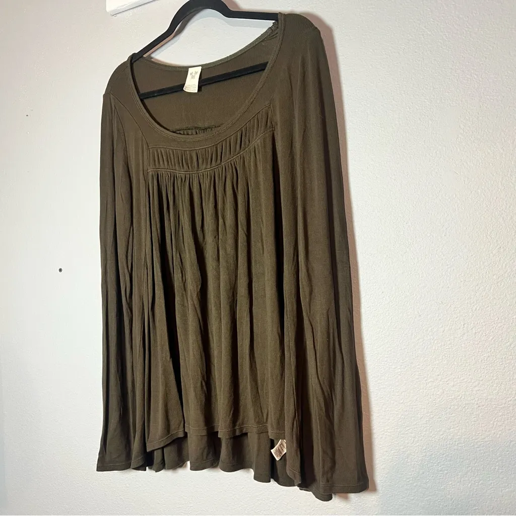 We The Free People Love Valley Long Sleeve Top Scoop Neck Olive Green Large - Image 3