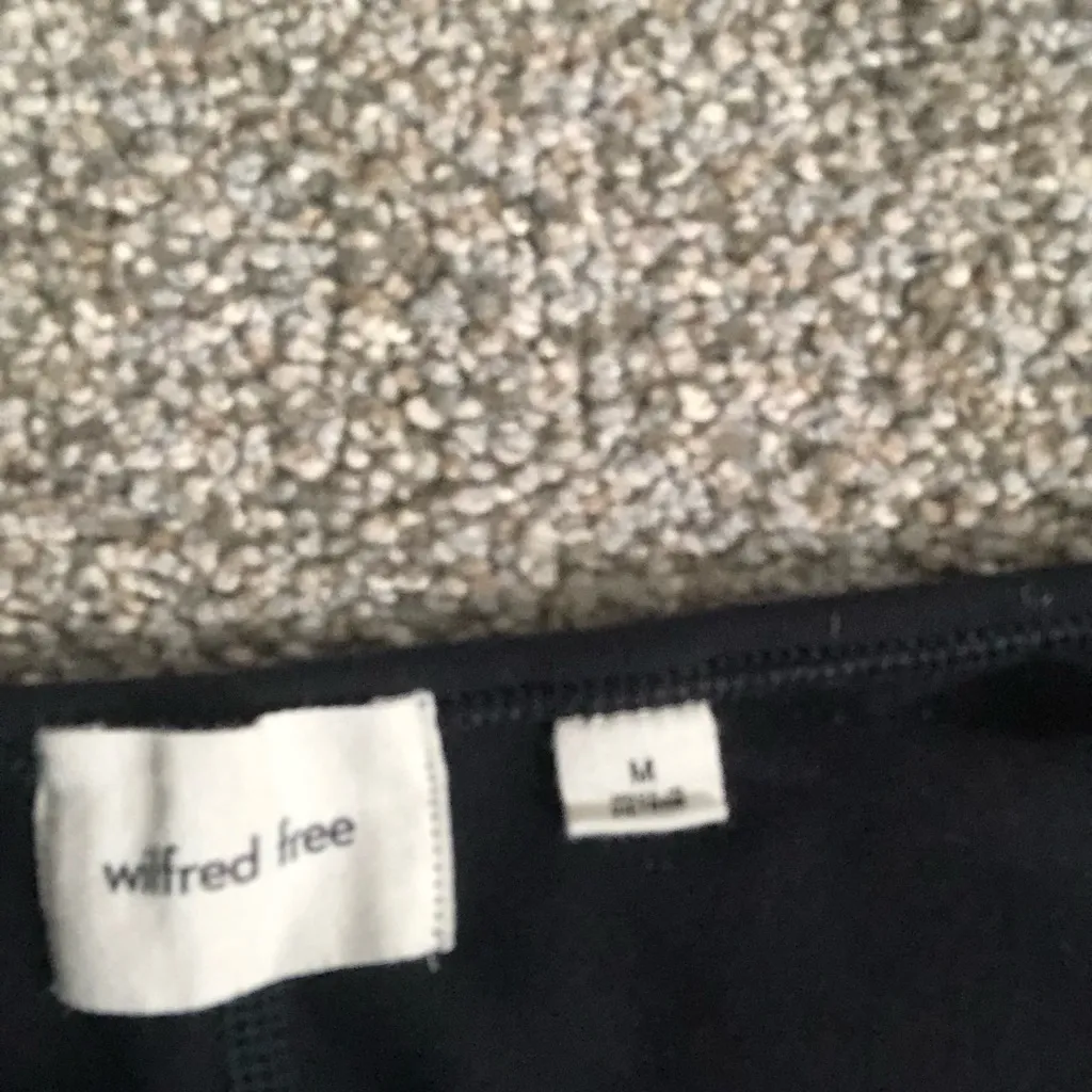 Wilfred Free Aritzia Freestyle 7” Romper Athletic Shortall in Black Size Small - Image 12