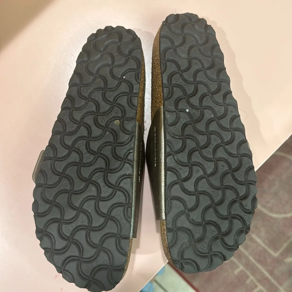 37 Birkenstock Slide Sandals Catalina Comfort Adjustable Strap Shiny Taupe Gold - Image 5