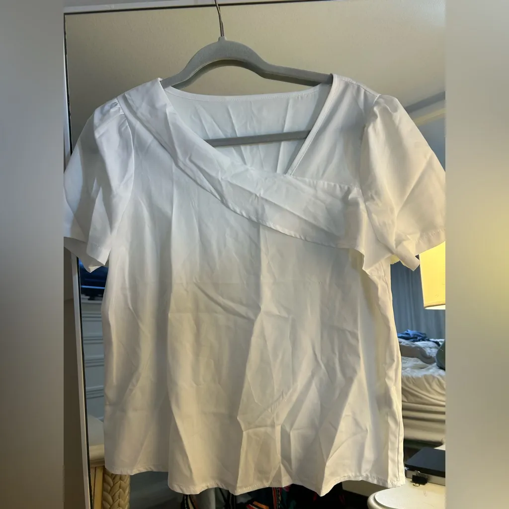 NEW Elegant Asymmetrical Neck Puff Sleeve Blouse Short Sleeve Blouse Top M White Size M - Image 4