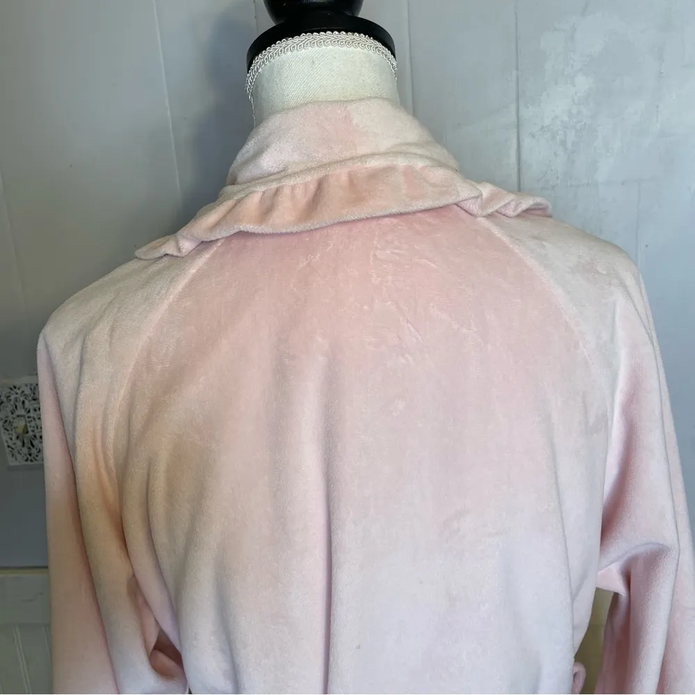 Vintage pink Cabernet robe Velvet Velour robe, super soft ruffle victorian Size M - Image 11