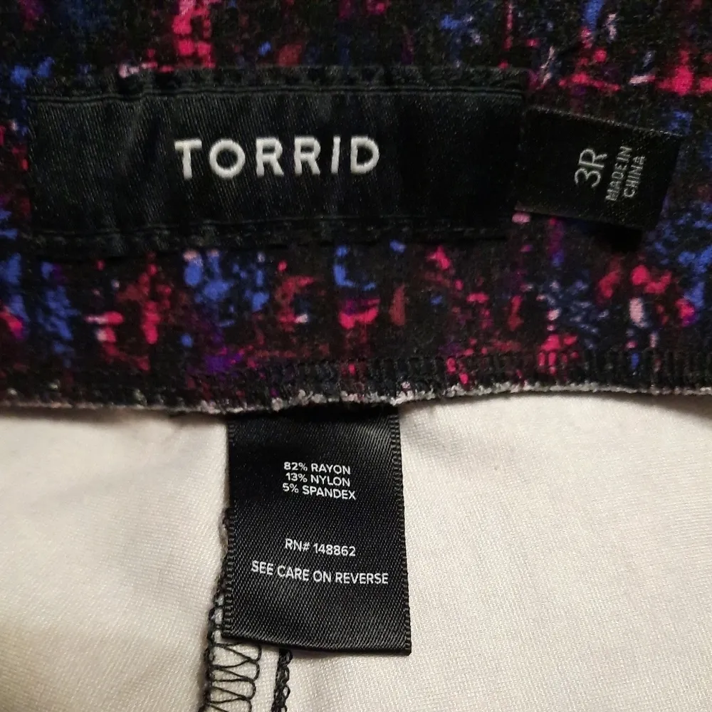 Torrid Multicolored Pants Size 3X (3R) - Image 3