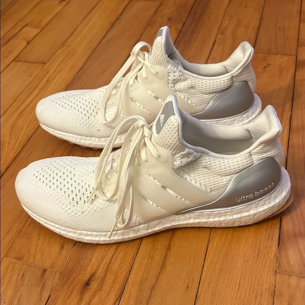 NWOT Adidas White Ultraboost Sneakers - Image 6
