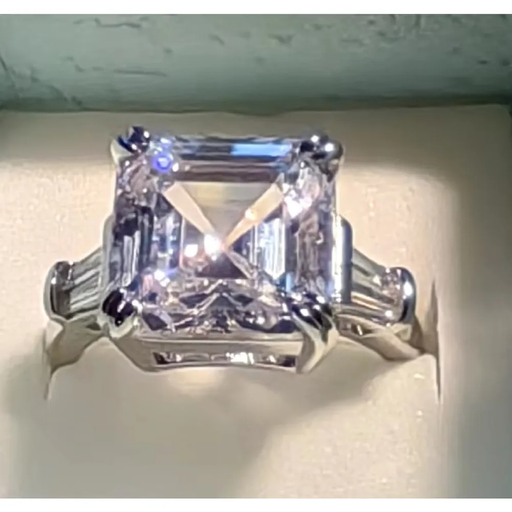 NEW Women's 5Ct‎ Asscher Cut Platinum Plated .925 Synthetic Diamond Ring, Size 9 - Image 5