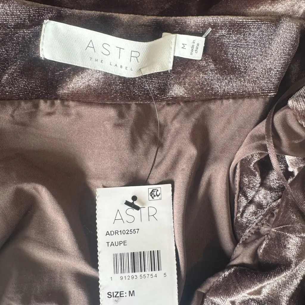ASTR the Label - NWT One Shoulder Velvet Midi Dress Taupe Brown Ruched SZ M - Image 8