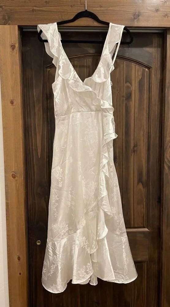 Fun flirty white silky dress - Image 3