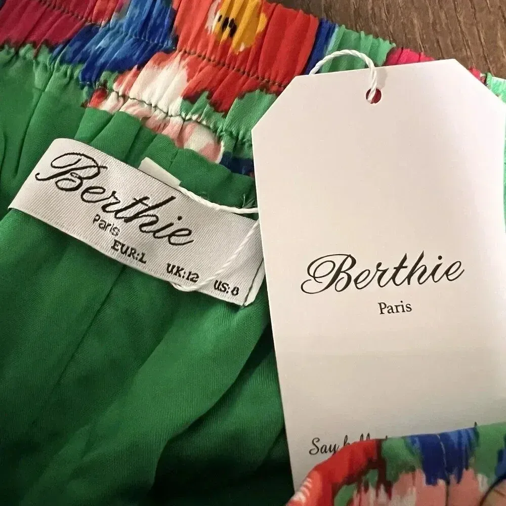 Berthie Hermione short Size 8 NWT‎ - Image 4