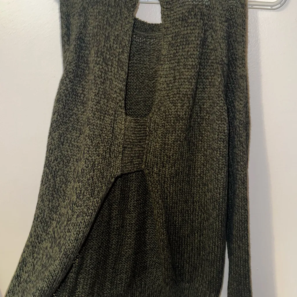 Cloth Dark Green Open Back and Open Sleeve Knit Sweater - Image 5