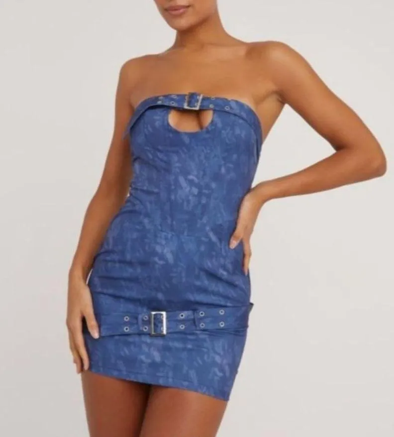 EGO - Bandeau Buckle Detail Bodycon Mini Dress in Acid Wash Blue - Image 4