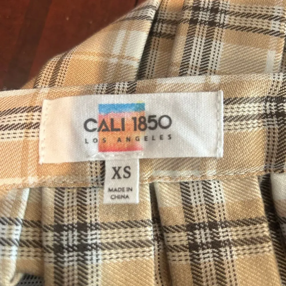 CALI 1850 Skirt Women XS Tan Plaid Flat Front‎ Mini School Girl Preppy Academia - Image 3