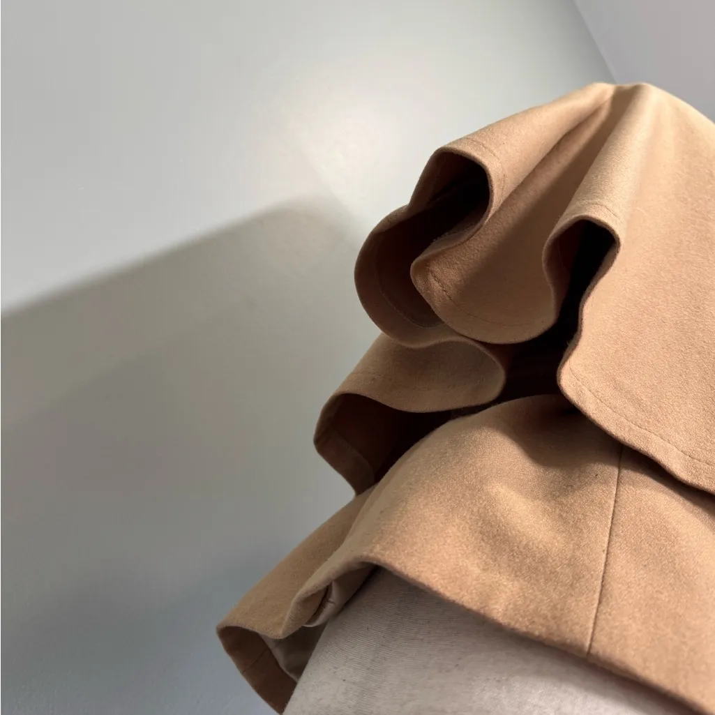 5/48 Tan Cape Jacket - Image 13