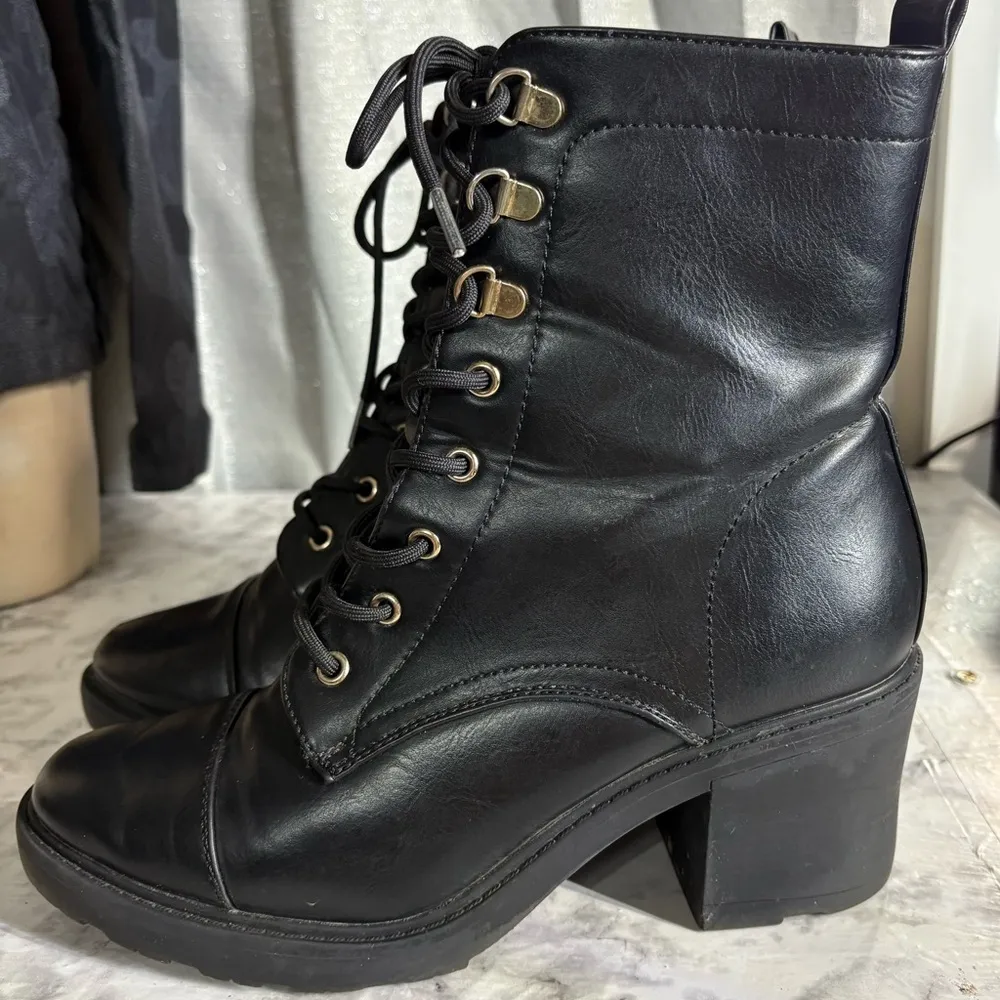 Source Unknown Woman’s black heeled boots size 10 - Image 2