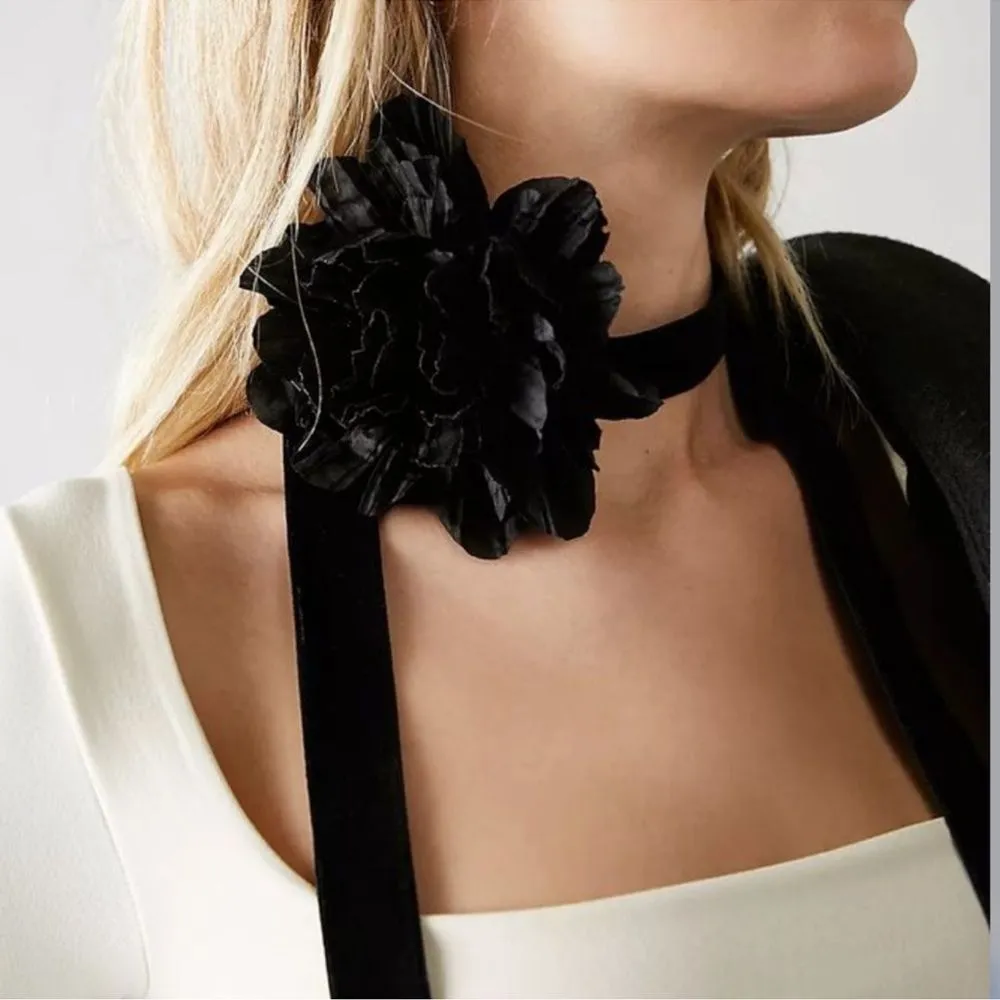 Free People Elegant Black Floral Choker Necklace - Image 4