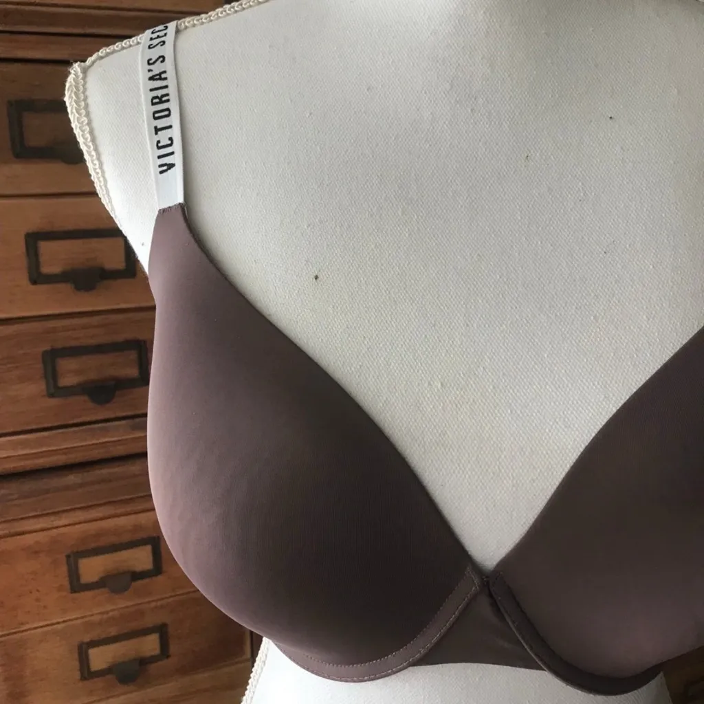 Victoria’s Secret Bra Women's Purple Underwire t-shirt Bra Size 34DDD - Image 2