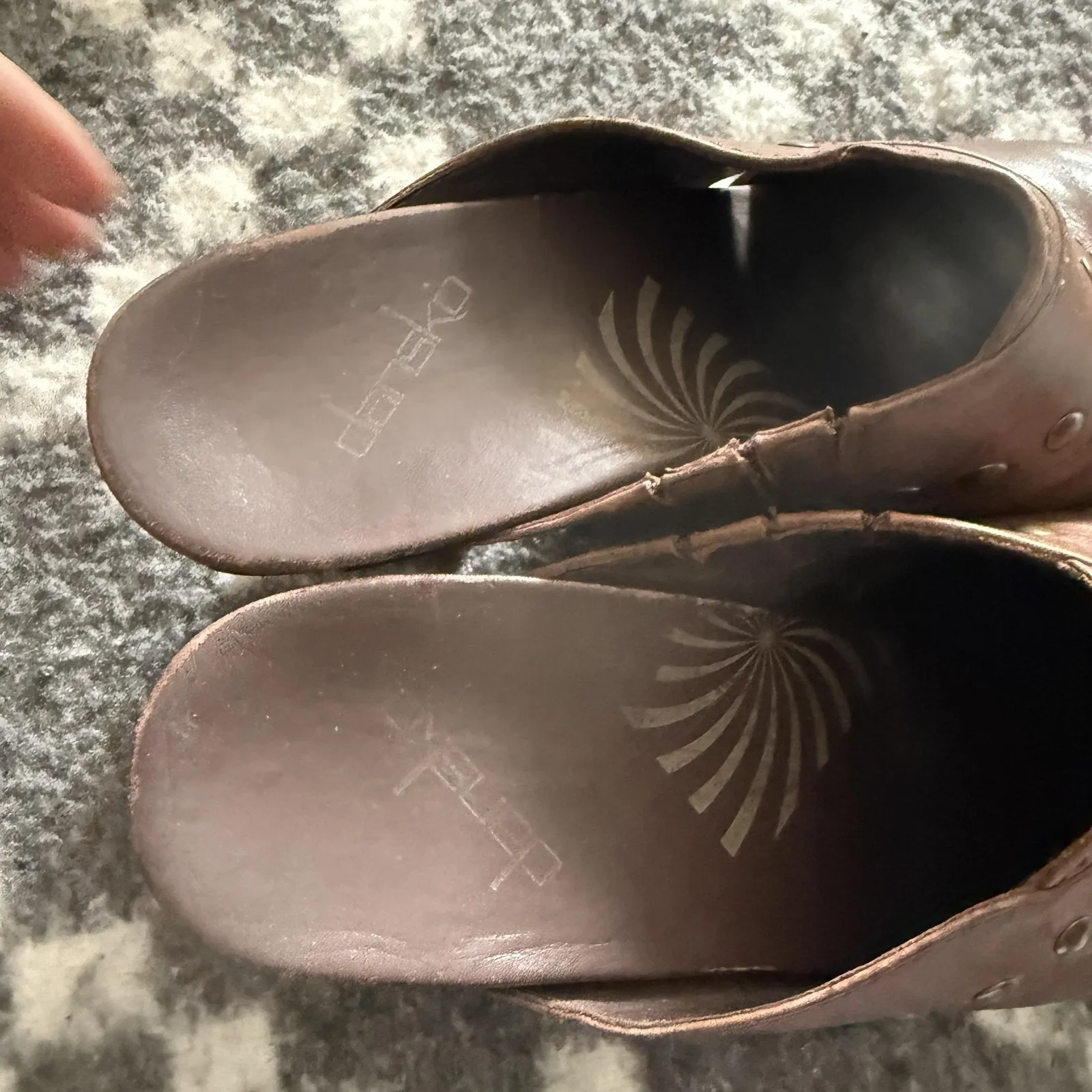 Dansko Shoes Womens Size 7.5 Brown Leather‎ Studded Clogs Slip On Heels Comfort - Image 8