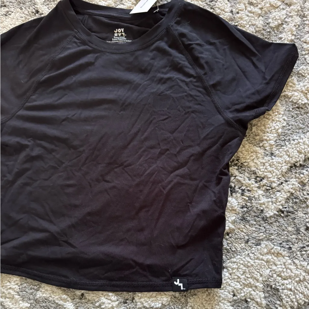 NWT Black Workout Top☁️ - Image 3