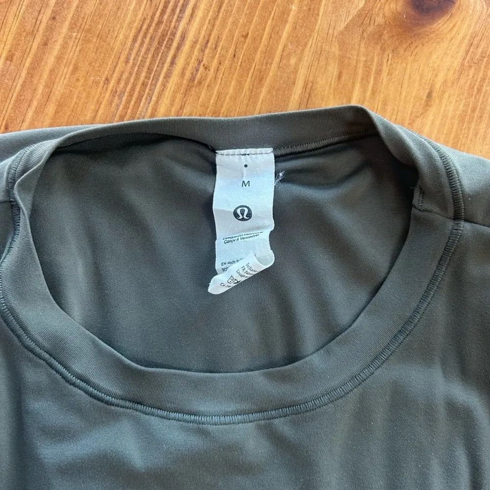 Lululemon Women’s  body suit - Image 4