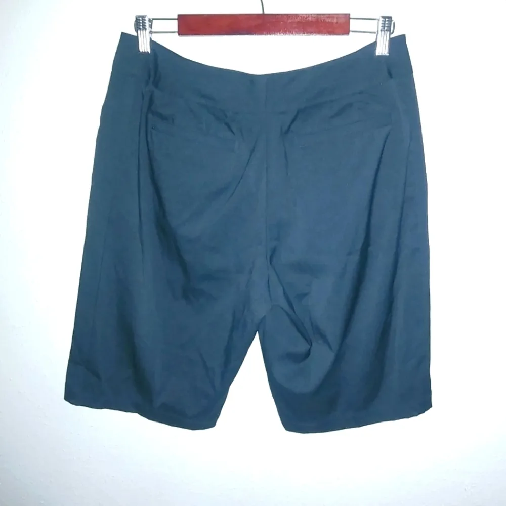 Tail Golf 10 32 Mulligan 21" Shorts in Dark Night Navy Blue - Image 3