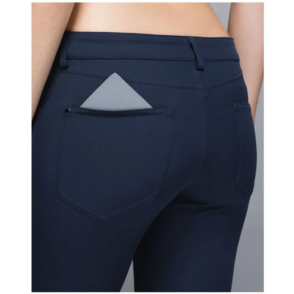 Lululemon Everyday Pant Inkwell Navy Blue Hiking Travel Work Vintage Size 6 - Image 6