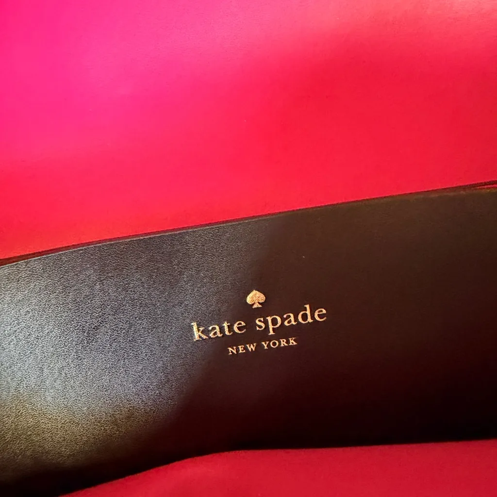 Beautiful black exterior, bright pink interior shoulder and crossbody purse.  - Image 12