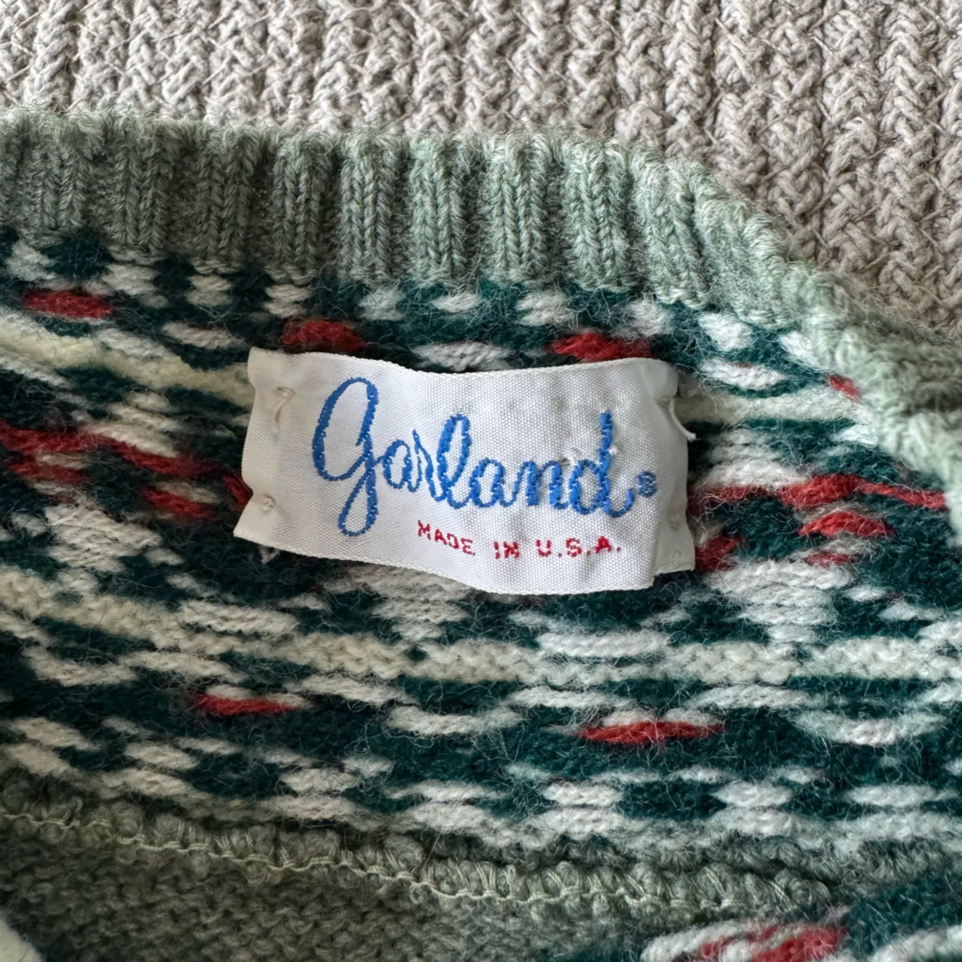 Vintage Garland Light Green Red Fair Isle Wool Sweater Sz Medium (Vtg) - Image 3