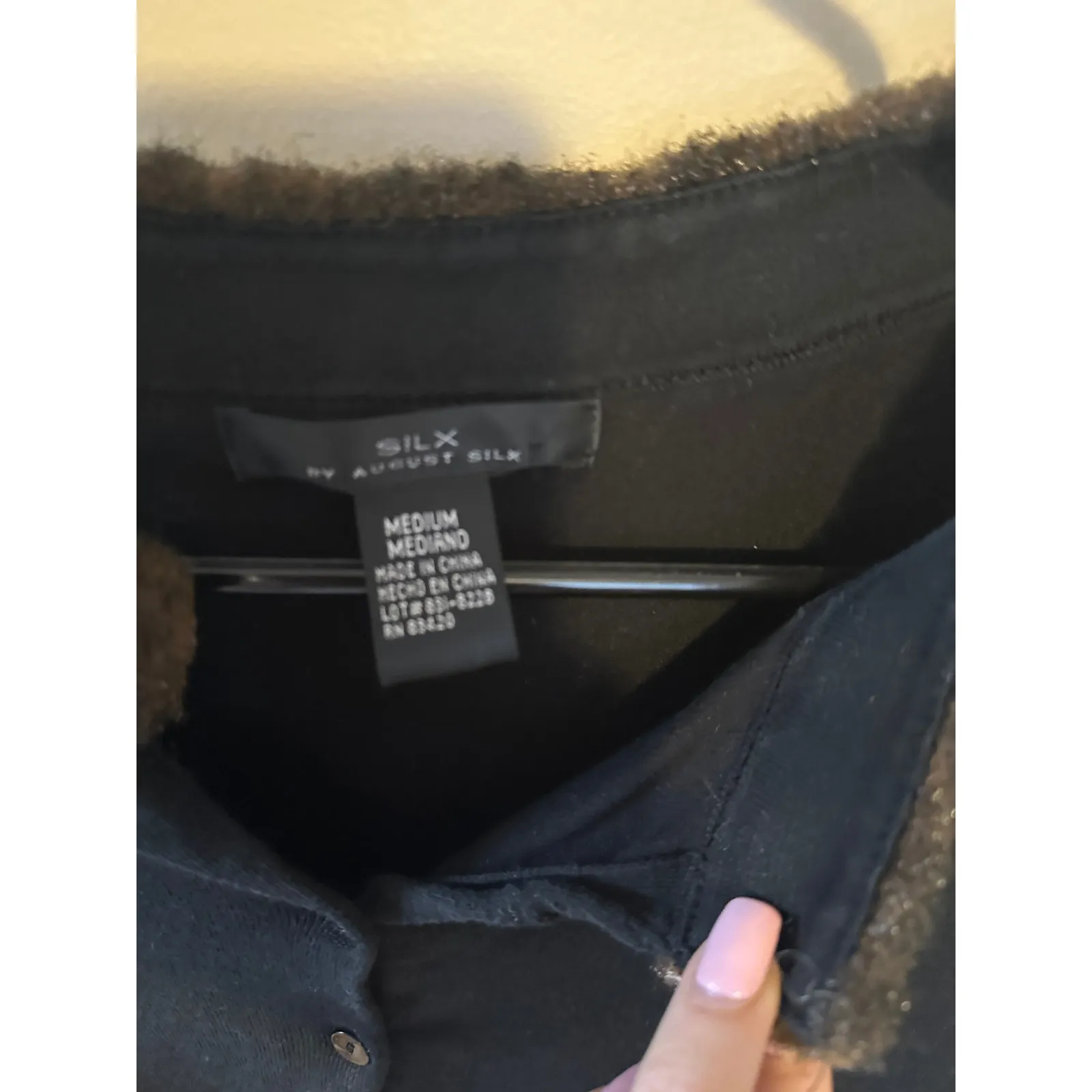 Silx By August Silk Blk Vintage Faux Mink Fur Collar Button Down Cardigan - Image 2