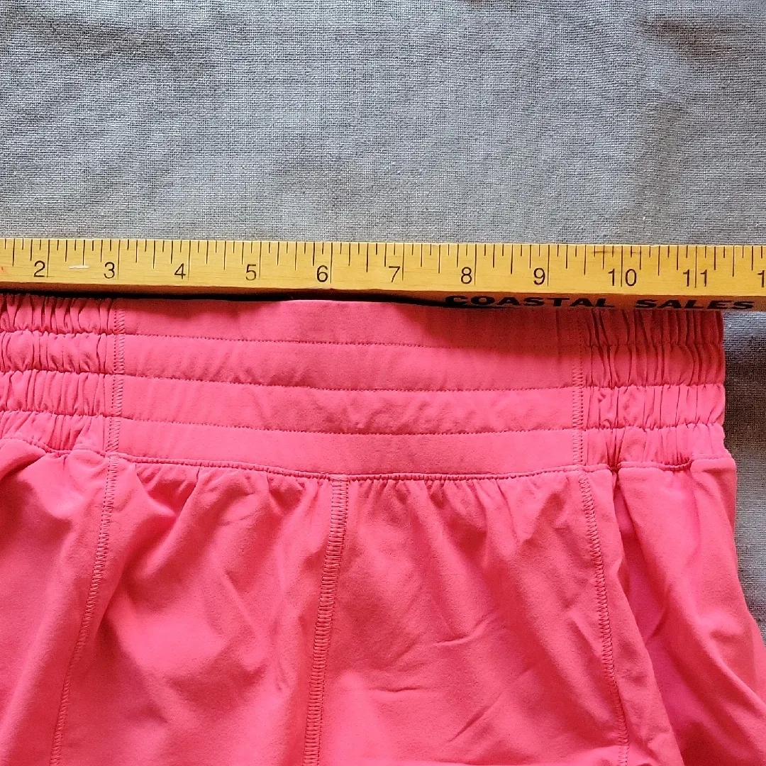 Lululemon Athletica Bright Pink Athletic Shorts Size 2 - Image 9