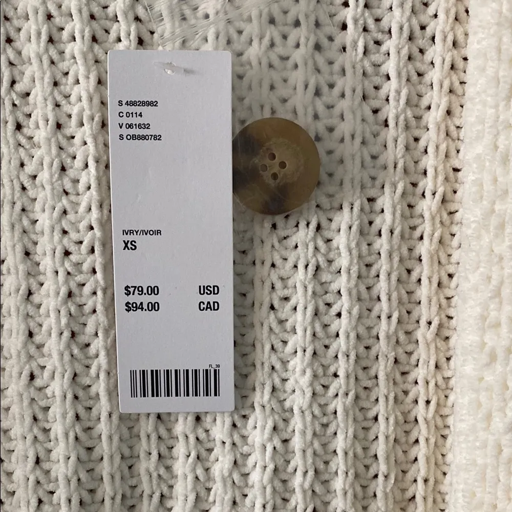 Urban Outfitters Size Extra Small XS Oversized Women's Teen Cream Sweater NWT - Image 2