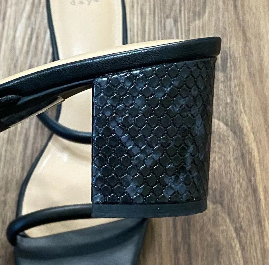 A new day women’s low black heel size 8 1/2 - Image 2