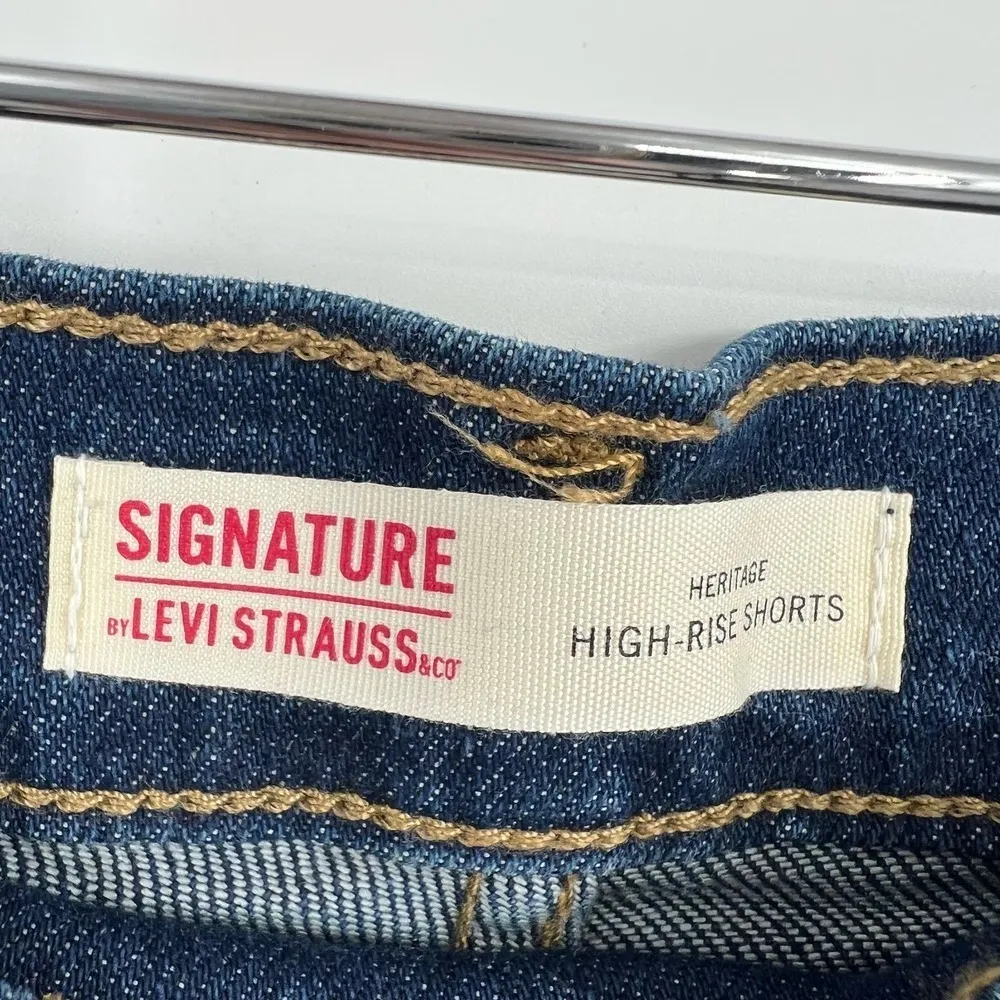 Levi's heritage high rise plus size cut off jean shorts shorts pockets size 16 - Image 4