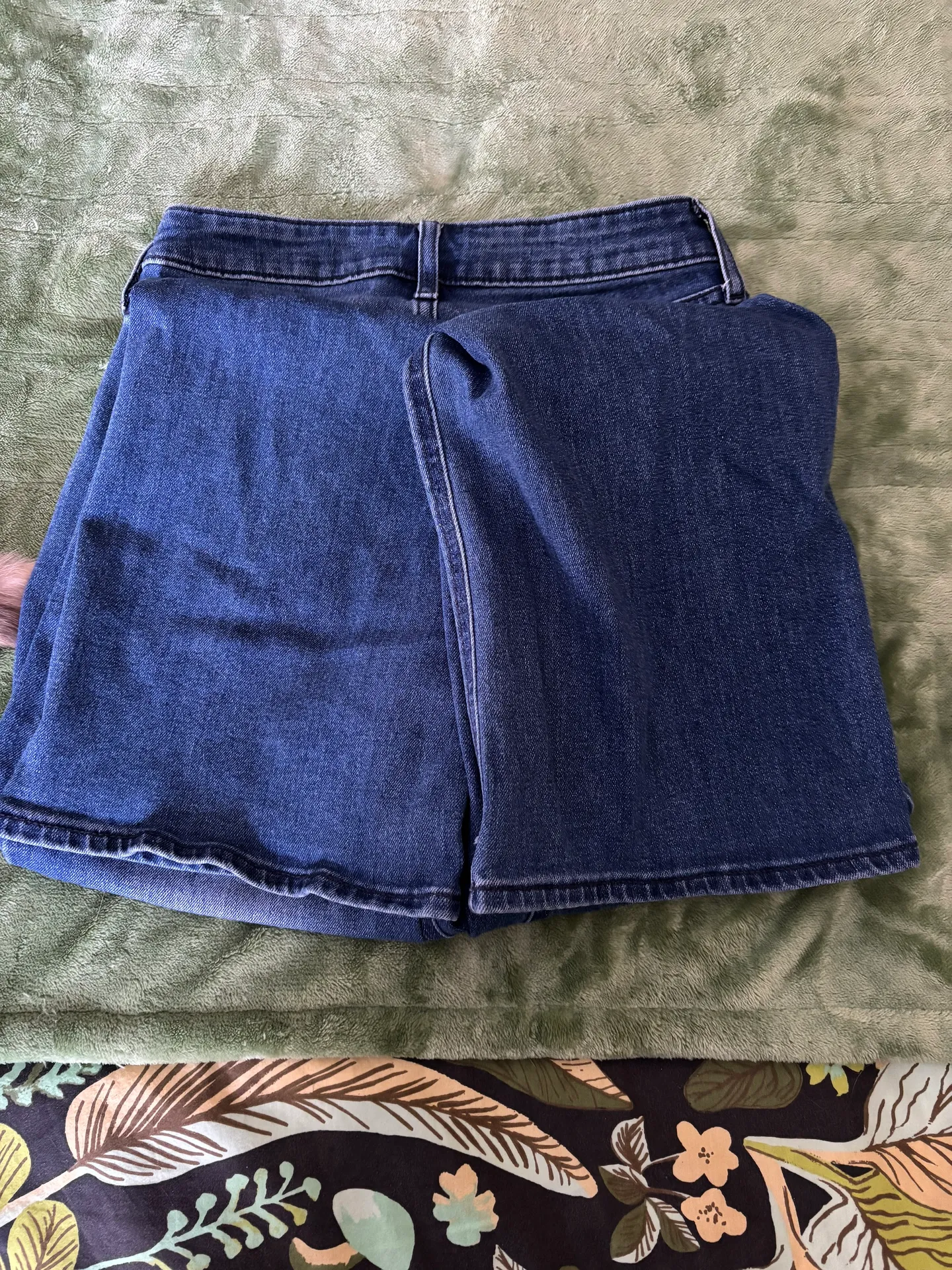 Old Navy Jeans - Image 3