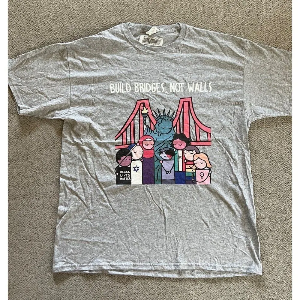 Brand New Build Bridges Not Walls‎ Grey Short Sleeve Tshirt For Women Size XL - Image 2