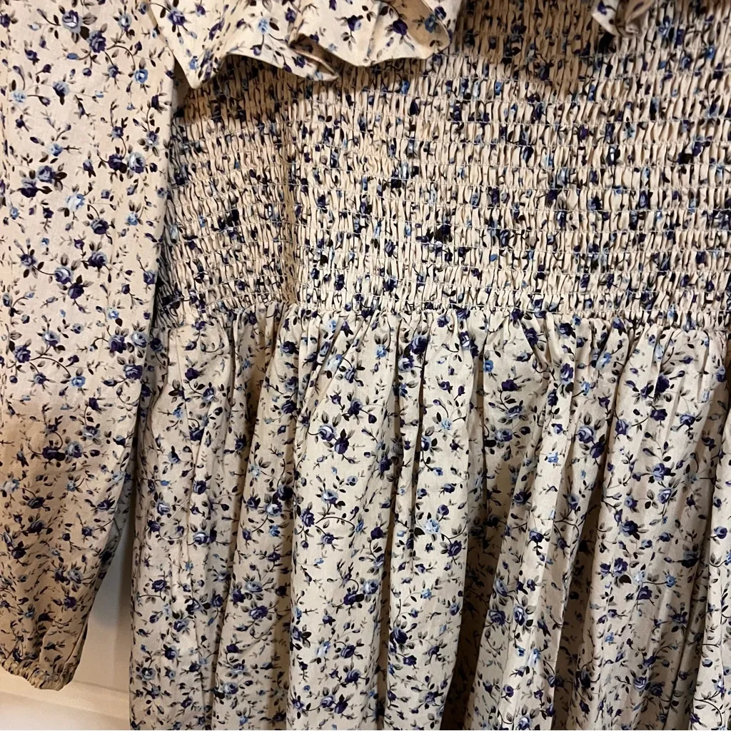 Hyacinth House Puff Sleeve Lavender Floral Ruffle Freesia Mini Dress Blue Size M - Image 4