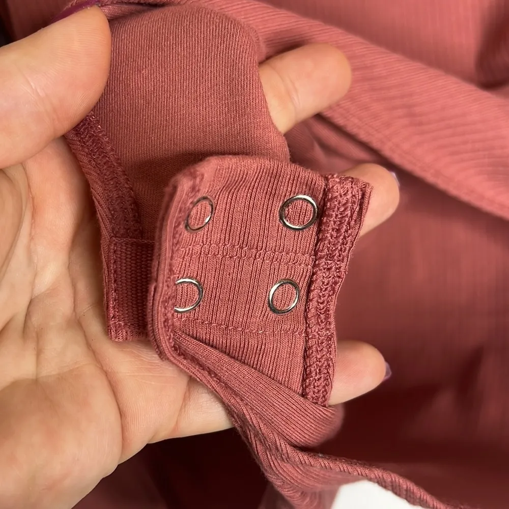 Mauve Ribbed Knit Square Neck Long Sleeve Bodysuit - Image 8