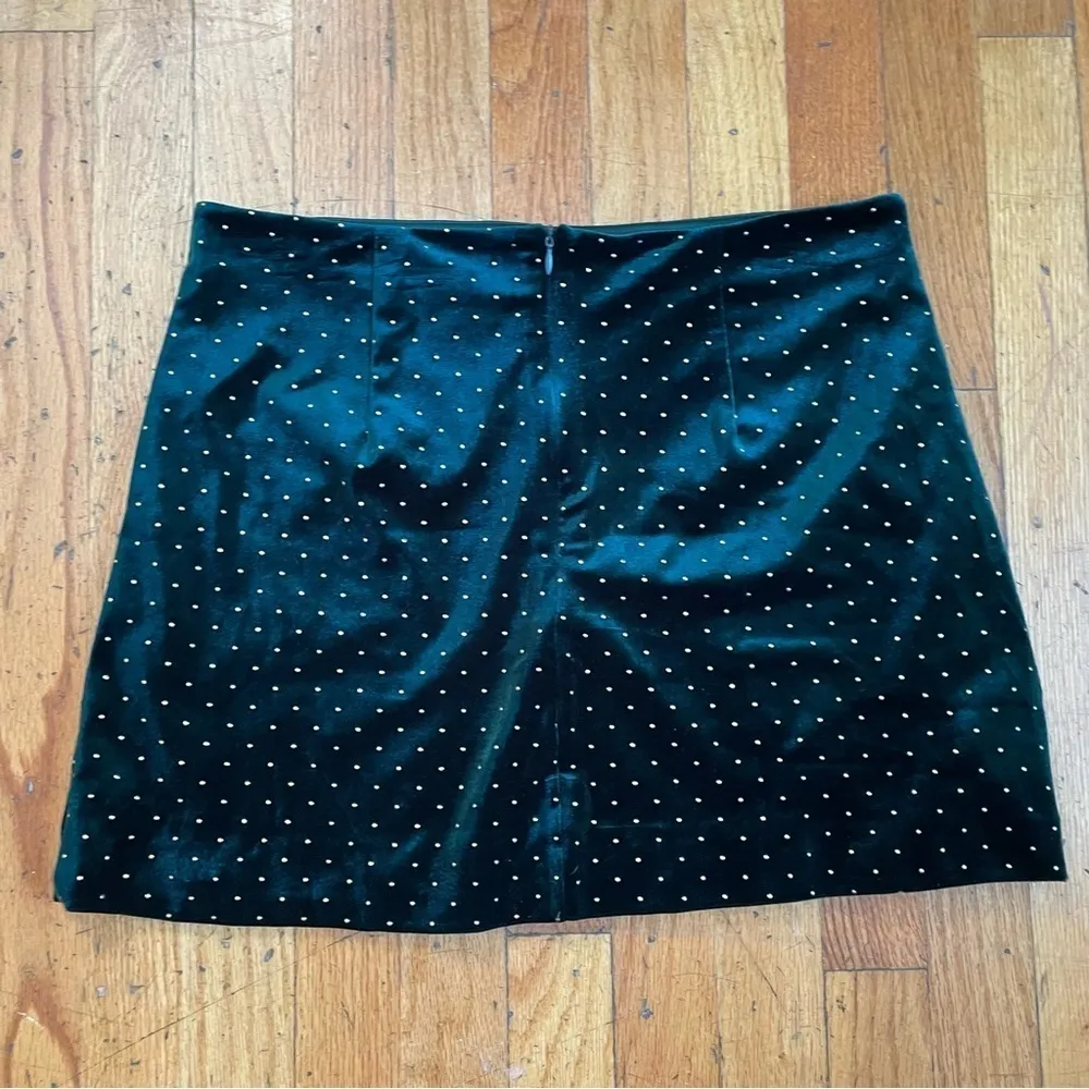 Alexia Admor Green Studded Velvet Mini Skirt Size Medium - Image 6