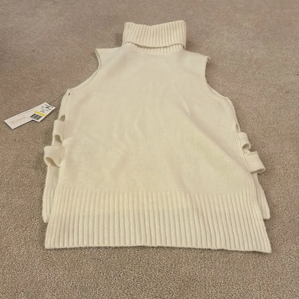 Bishop and Young NWT  Sweater - Image 7