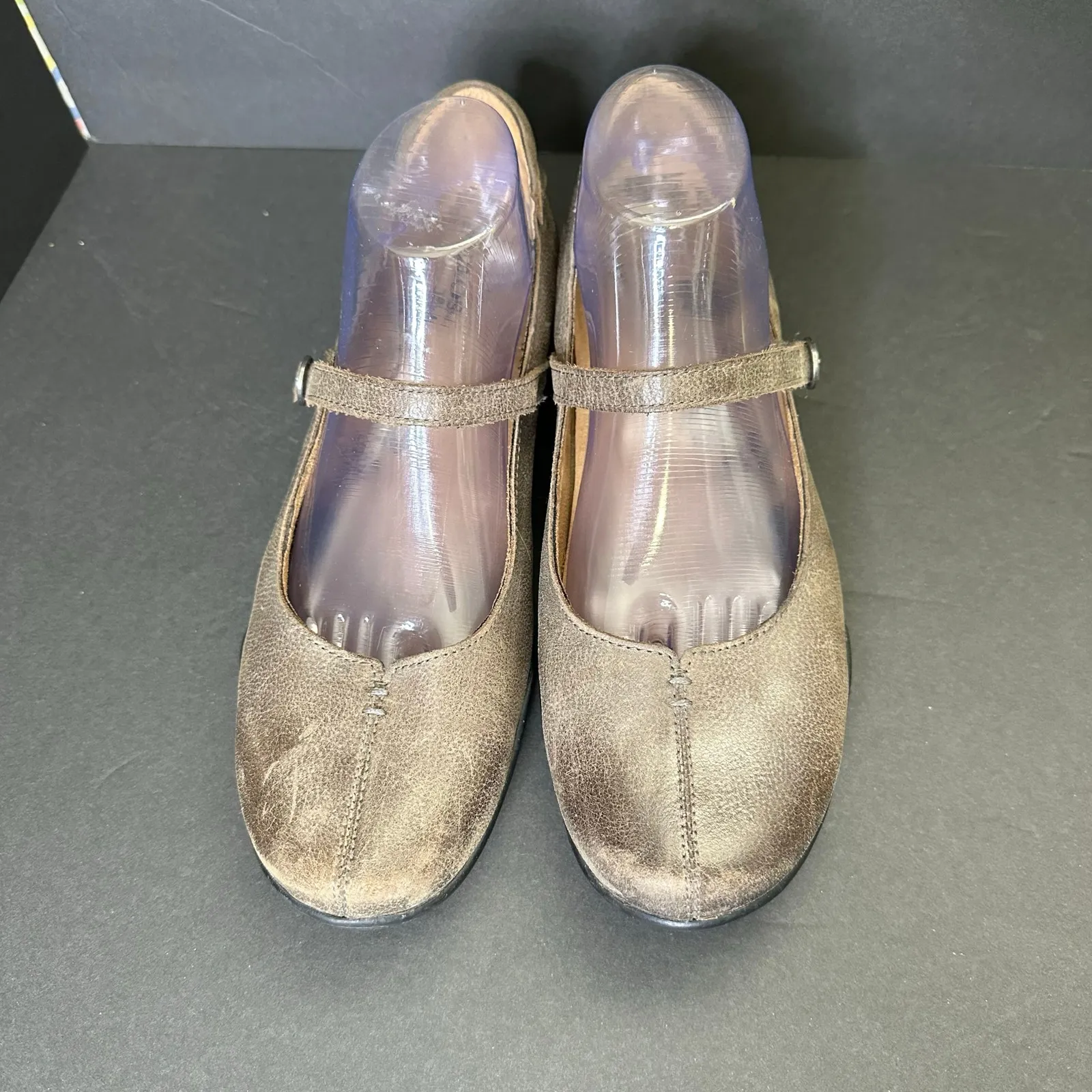 Taos Womens size 10 Ta Dah Leather Mary Jane Flats Leather Shoes Brown - Image 4