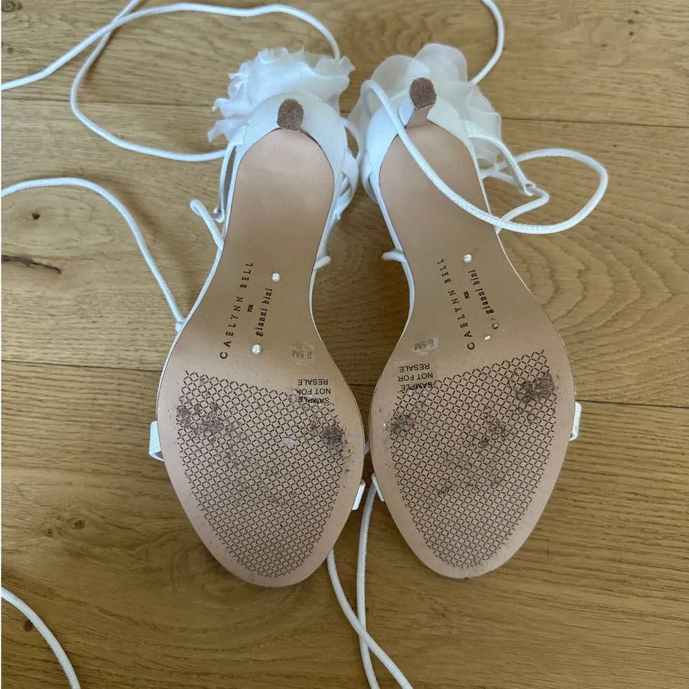 Gianni Bini x Caelynn Bell - Papillon Flower Ankle Wrap Strappy Sandals in White - Image 5