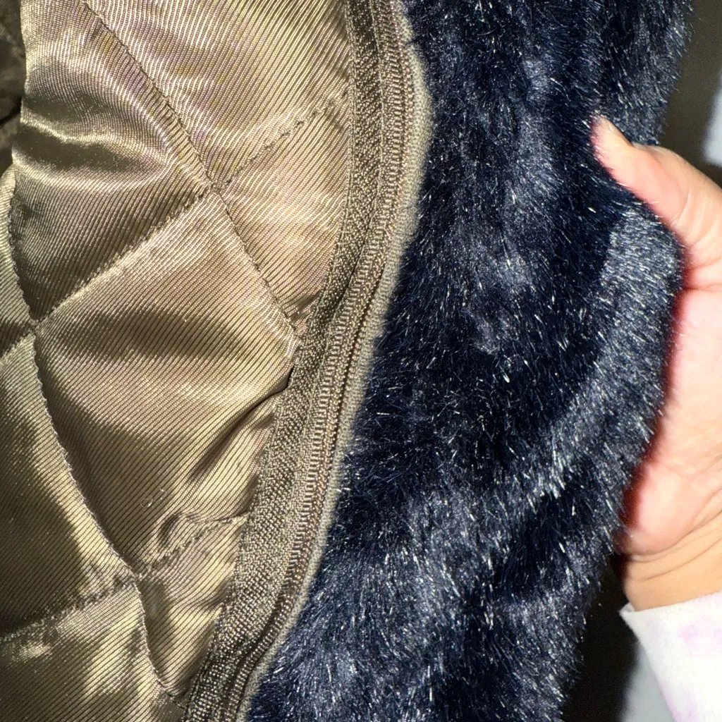 Vince Camuto Olive Contrast‎ Black Faux Fur Trimmed Hooded Parka Women's Size L Size L - Image 10