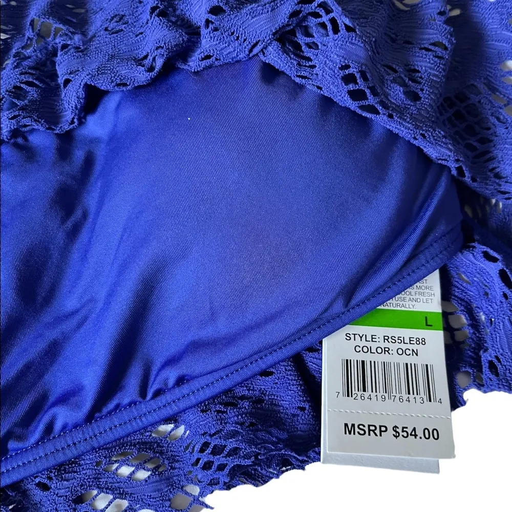 Kenneth Cole REACTION blue 
Suns Buns Out Crochet Flounce Bikini size large - Image 5