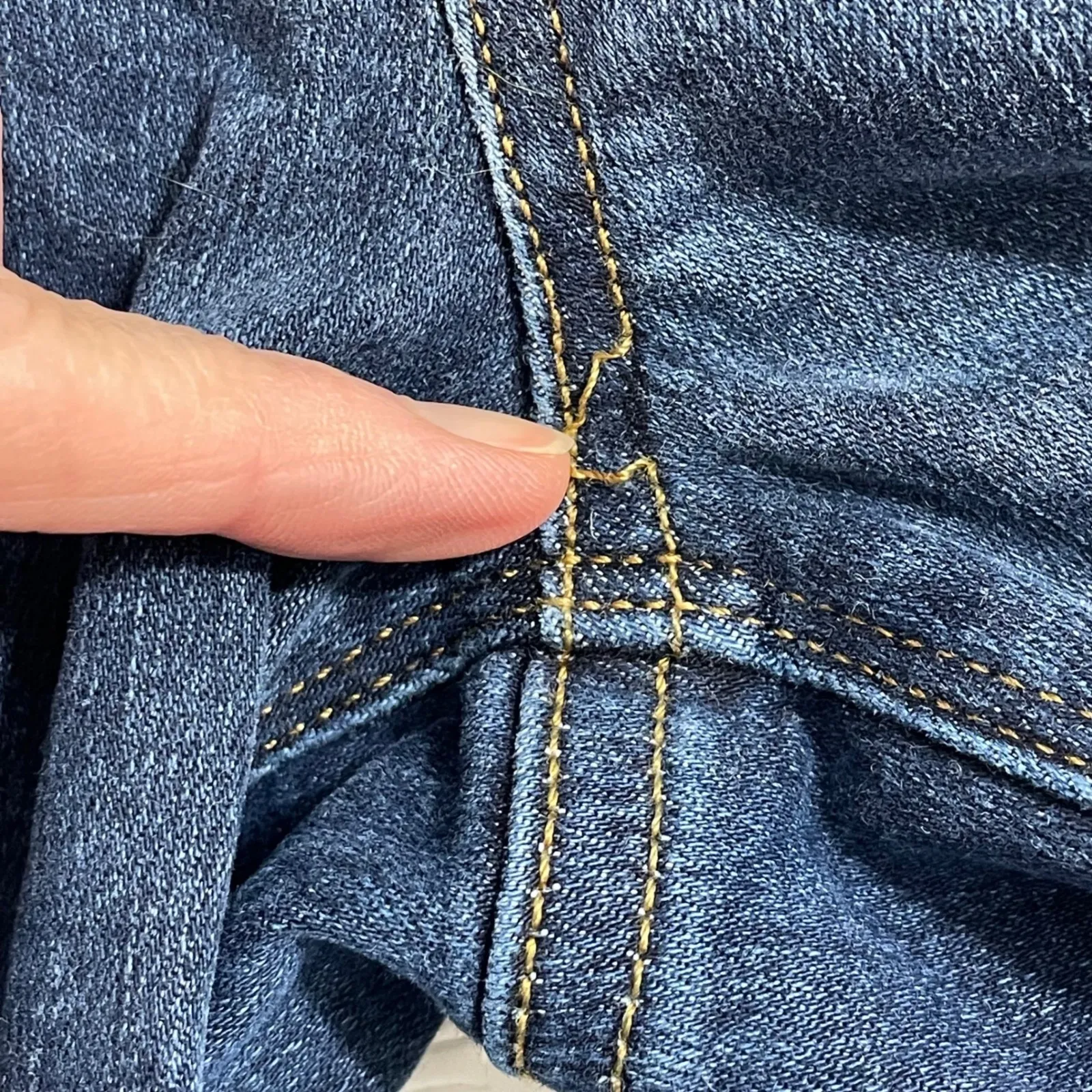 SPANX Small Distressed Denim Leggings Pull On Jeans Tummy Control Jegging 20203R - Image 7