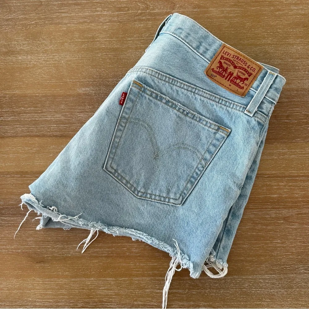 Levi's Levi Distressed Denim Shorts - Image 5