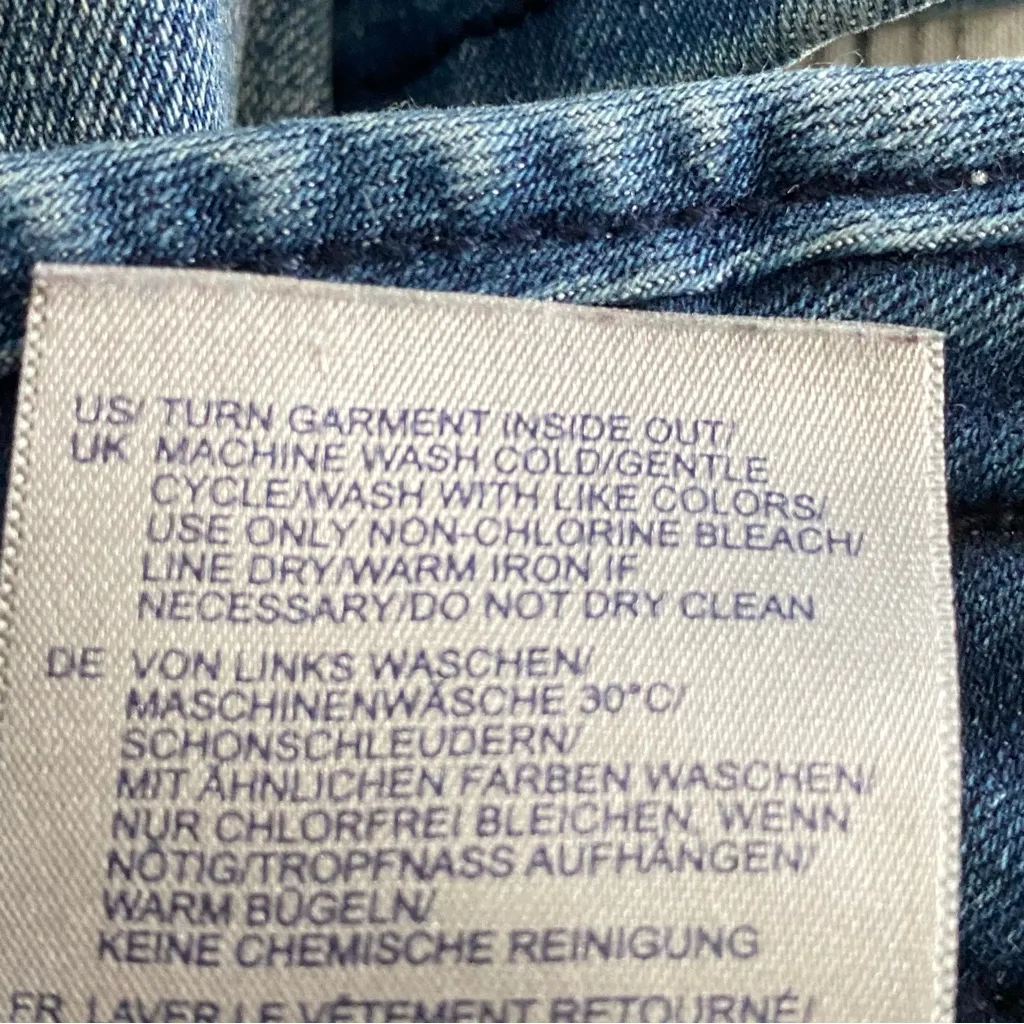 NYDJ Ami Skinny Jeans - Deep Indigo color cropped ankle great condition Size 6 - Image 14